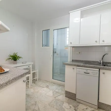 Apartment Whispering Palms *