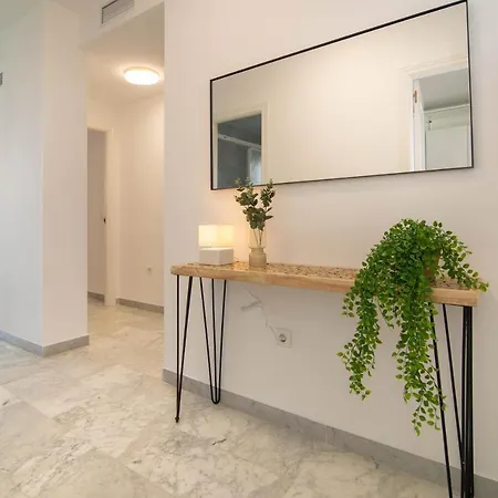 Apartment Whispering Palms